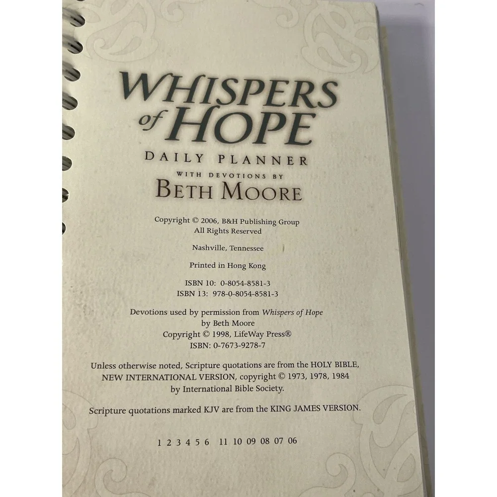Whispers‎ of Hope Daily Planner with Devotional by Beth Moore, Spiral bound